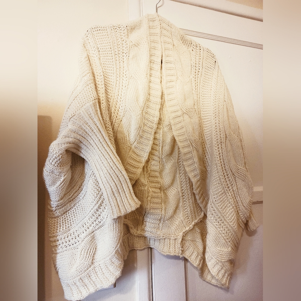 Knitted batwing cardigan